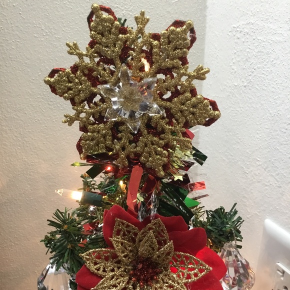 New Handcrafted 22 inch Poinsettia Table top Christmas Tree - Picture 6 of 11